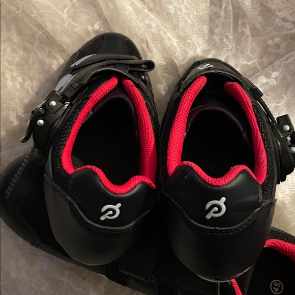 Peloton Black and Red Athletic Shoes for Peloton cycling. - Picture 8 of 8
